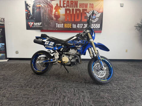 2024-suzuki-dr-z400sm