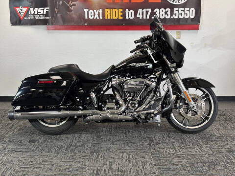2017-harley-davidson-street-252520glide-252520special